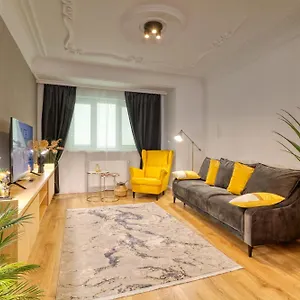  Apartment Historical Center By 4el